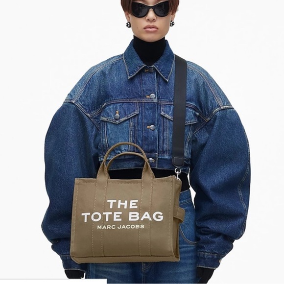 THE MEDIUM TOTE BAG MARC JACOB